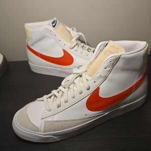 NEW- NIKE Blazer Vintage 77 Mens SIZE 14 BQ6806-122